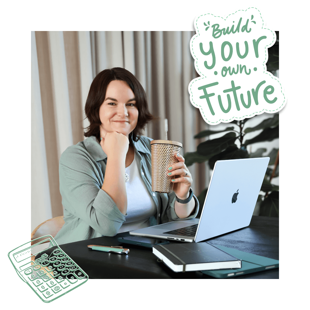 "Build your own future" - Ulrike am Schreibtisch